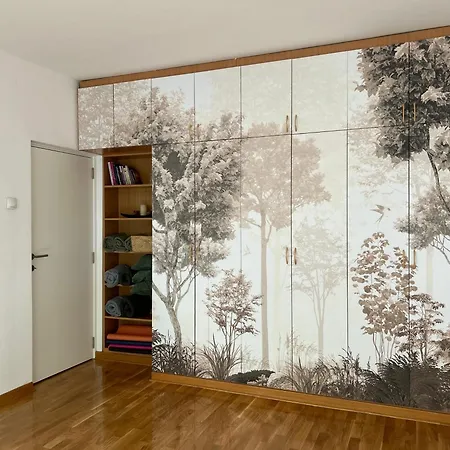 Surya Apartment *
